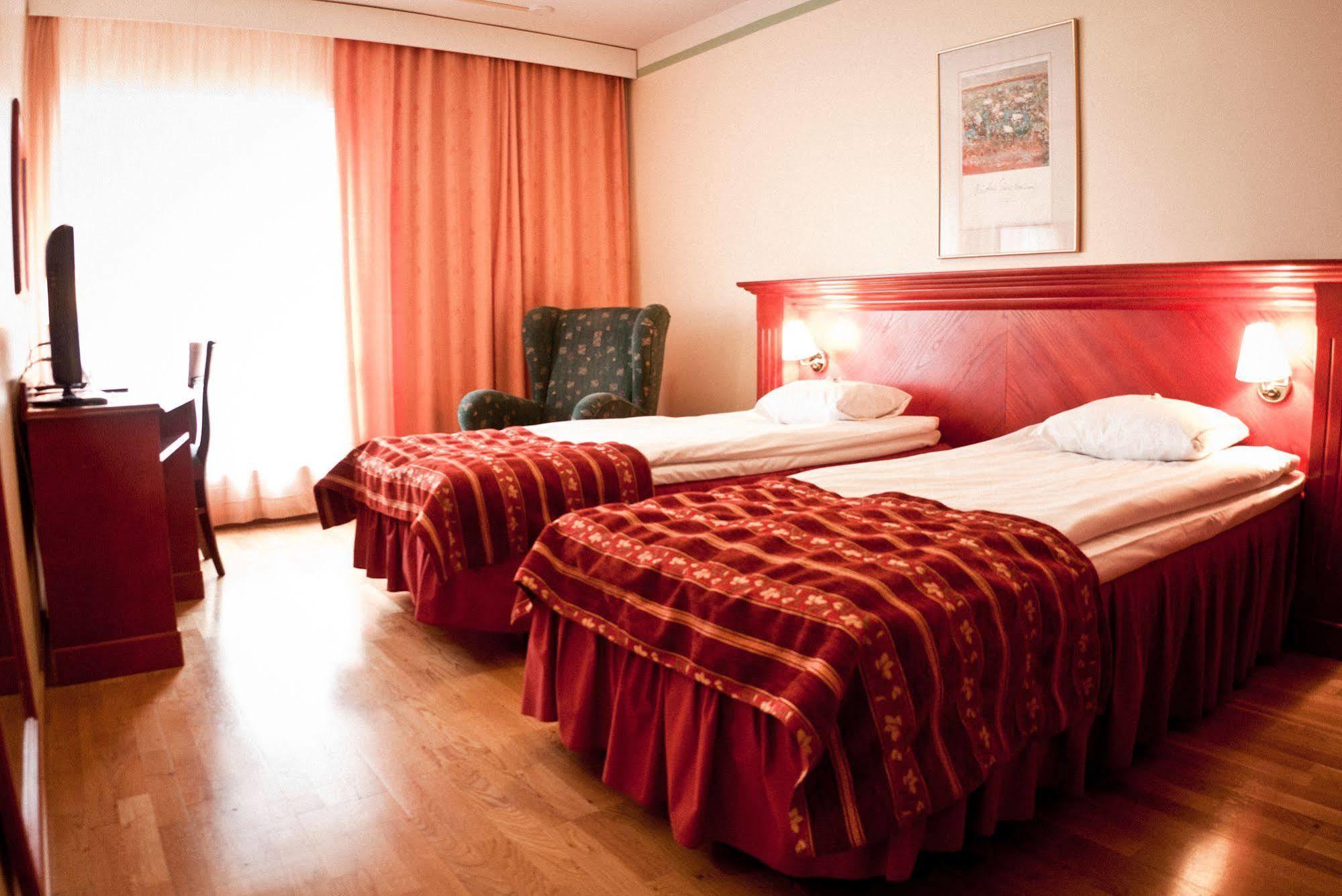 Samantta Hotel & Restaurant Haukipudas Ngoại thất bức ảnh